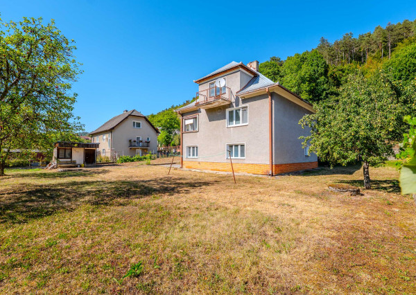 RODINNÝ DOM | TRENČIANSKE TEPLICE  | 978 m2