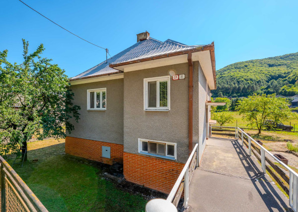 RODINNÝ DOM | TRENČIANSKE TEPLICE  | 978 m2