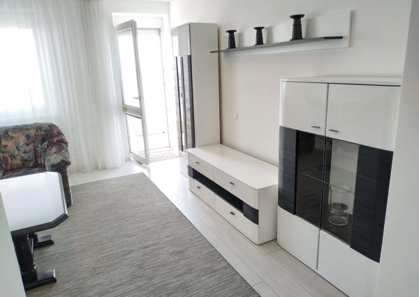 1,5izbový byt na Martinengovej ulici v obľúbenej časti Starého mesta. 40 m2 + 5 m2
