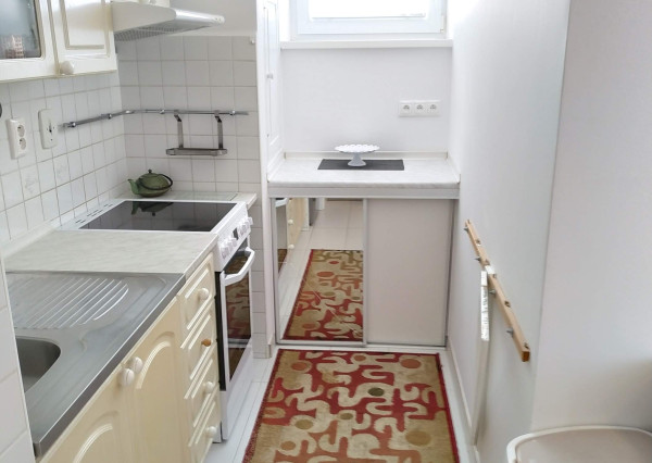 1,5izbový byt na Martinengovej ulici v obľúbenej časti Starého mesta. 40 m2 + 5 m2