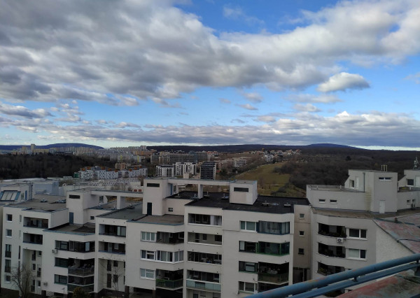 1,5izbový byt na Martinengovej ulici v obľúbenej časti Starého mesta. 40 m2 + 5 m2