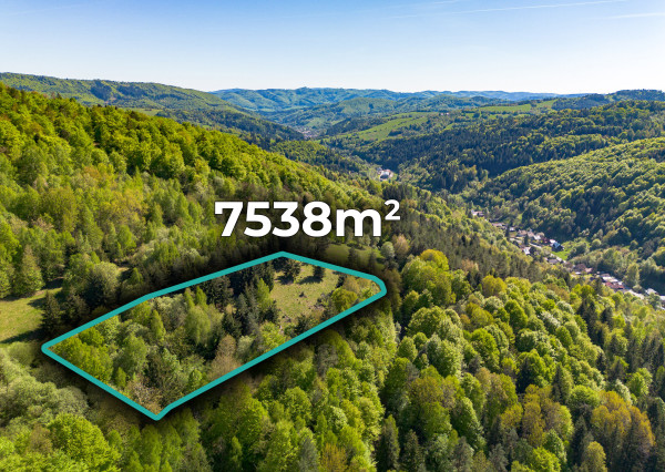 Pozemok - samota v horách nad obcou Lazy pod Makytou, Púchov