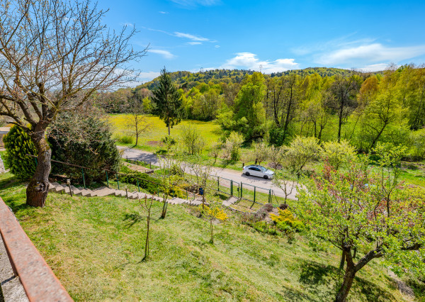Útulná chatka s pozemkom 711 m² v Nemšovej – Ľuborča