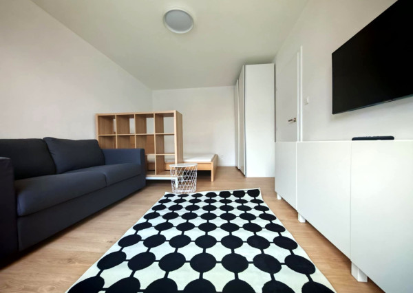 Na prenájom Garsónka s balkónom, ZA -širšie centrum, 26m2