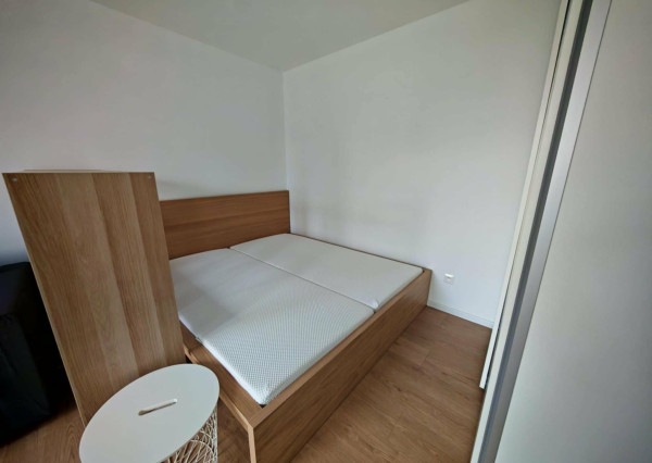 Na prenájom Garsónka s balkónom, ZA -širšie centrum, 26m2