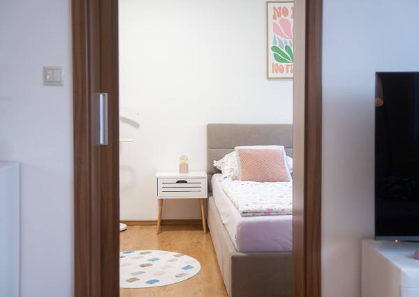 Na predaj krásny 2i byt po rekonštrukcii, 47m2, Devínska n/V