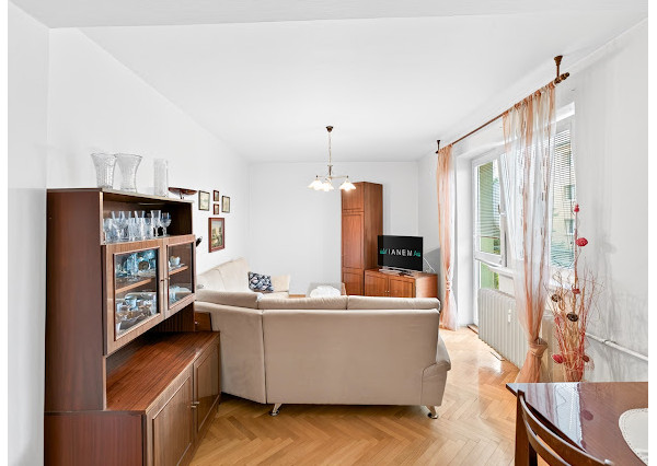 Priestranný svetlý 3i byt, 75 m², balkón, komora - Myjava