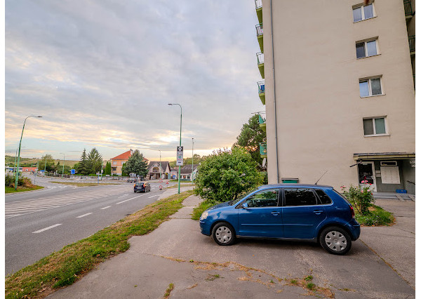 Priestranný svetlý 3i byt, 75 m², balkón, komora - Myjava