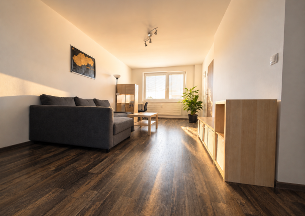 IBA U NÁS!  Zariadený 3-izbový byt ILAVA, 72m2
