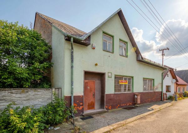 Nehnuteľnosť vhodná na podnikateľské účely – Beluša, Podhorie