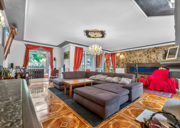 Dom pod lesom | Moravany n/V | 250 m² | pozemok 1 800 m²