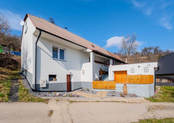 Zrekonštruovaný rodinný dom so sadom - Miškech salaš, Lubina