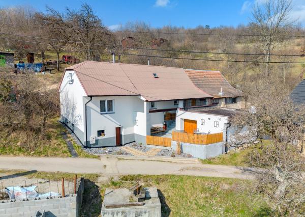Zrekonštruovaný rodinný dom so sadom - Miškech salaš, Lubina