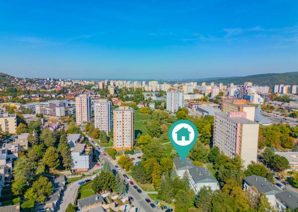 Veľmi pekný 1,5i byt v tichej a zelenej lokalite Dúbravky!