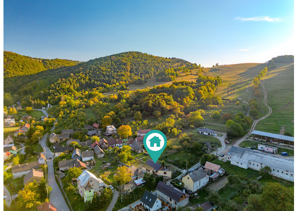 Priestranný rodinný dom obklopený horami - Košecké Rovné