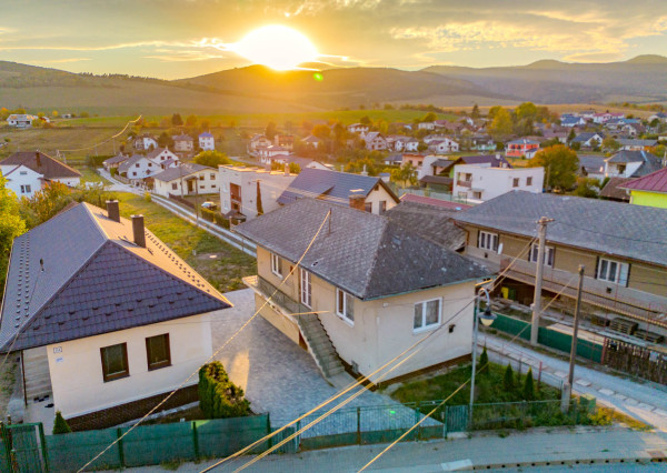 Praktický 3 izbový rodinný dom na dokončenie | Víťaz 🏡