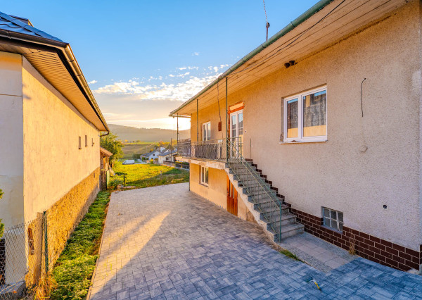 Praktický 3 izbový rodinný dom na dokončenie | Víťaz 🏡