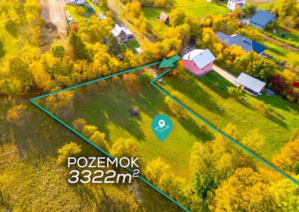 Väčší stavebný pozemok pri lese - okraj obce Dolná Mariková