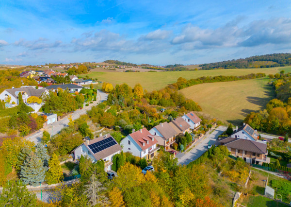 Priestranný rodinný dom s veľkým potenciálom |216 m² MYJAVA|