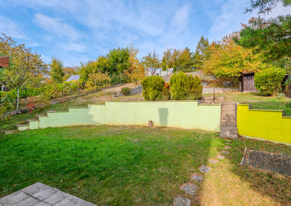 Priestranný rodinný dom s veľkým potenciálom |216 m² MYJAVA|