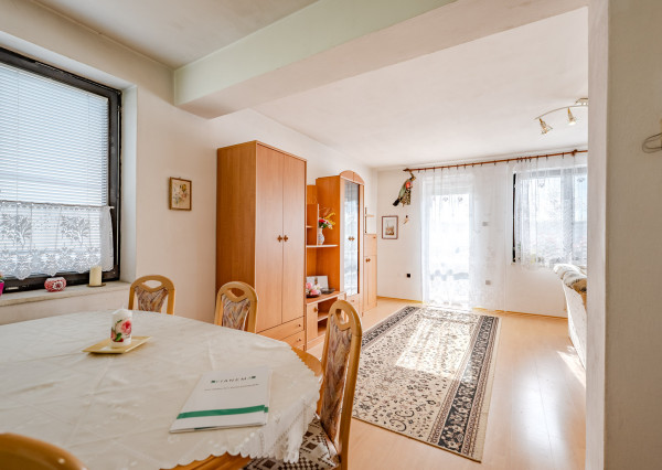 Priestranný rodinný dom s veľkým potenciálom |216 m² MYJAVA|