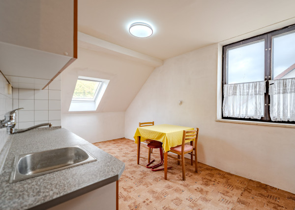 Priestranný rodinný dom s veľkým potenciálom |216 m² MYJAVA|