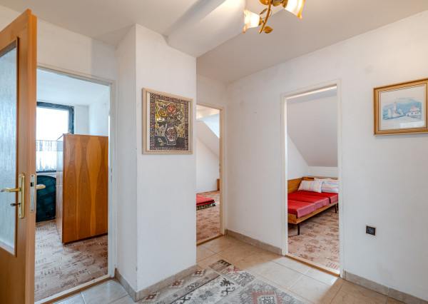 Priestranný rodinný dom s veľkým potenciálom |216 m² MYJAVA|