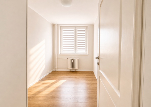 Priestranný 3-izbový byt na predaj, v centre Beluše, 68m2