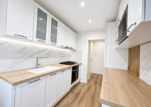 Priestranný 3-izbový byt na predaj, v centre Beluše, 68m2