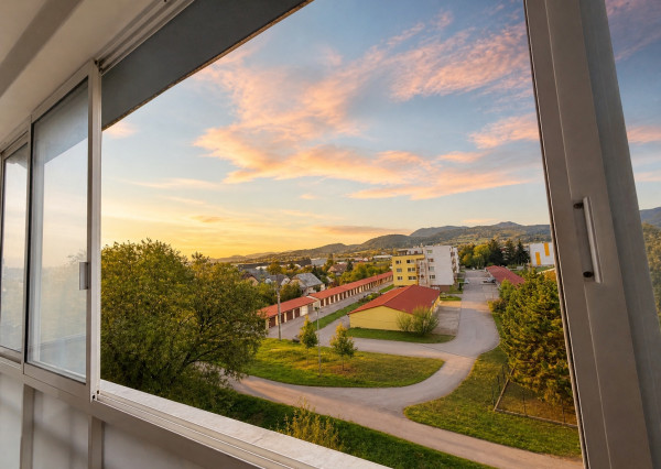 Priestranný 3-izbový byt na predaj, v centre Beluše, 68m2