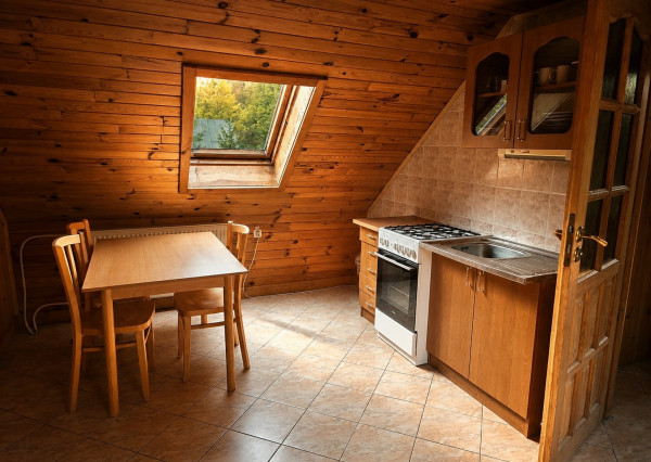 NA PREDAJ! Zrubová chata s 3 apartmánmi, Tatranská Kotlina