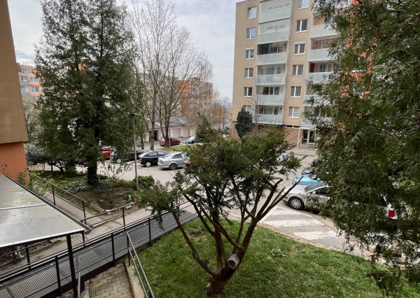 IBA U NÁS! Na prenájom krásny 3i byt, kompl.rekonšt.67m2, TN