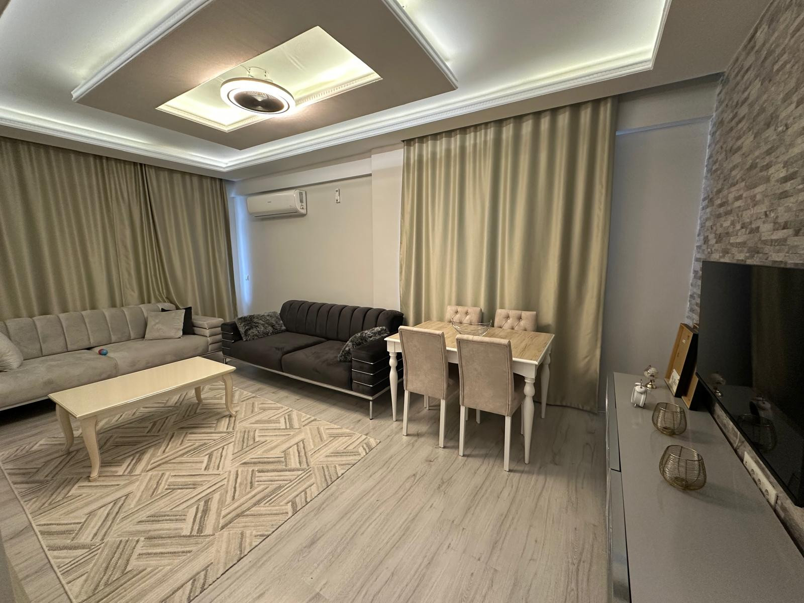 IBA U NÁS! Na predaj 3i apartmán v centre Kemeru, 85m2