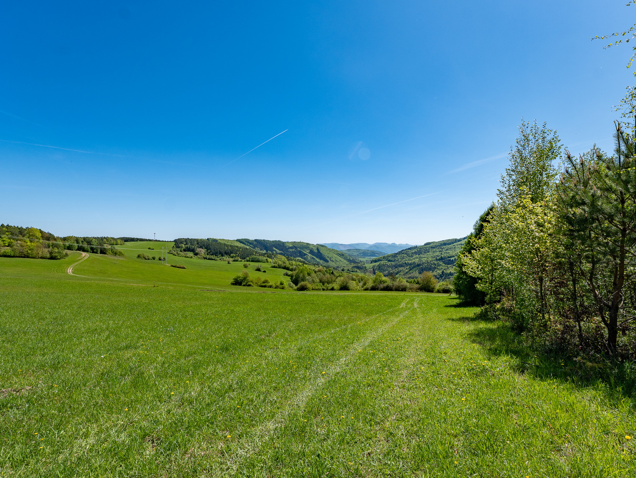 IBA U NÁS! Rekreačný pozemok s výhľadom - Zubák pri Púchove