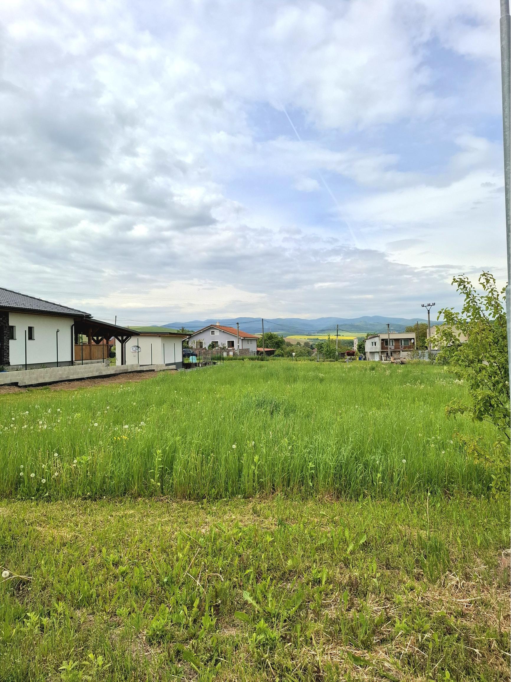 Na PREDAJ! Lukratívny pozemok, v obci Záhradné, Prešov