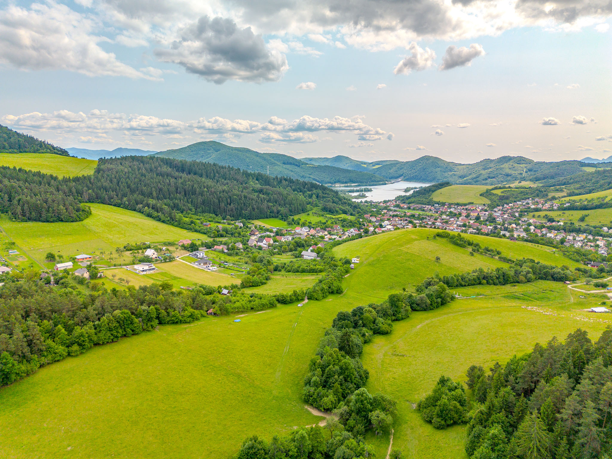 IBA U NÁS! Na predaj rekreačný pozemok v obci Udiča, 2.214m2