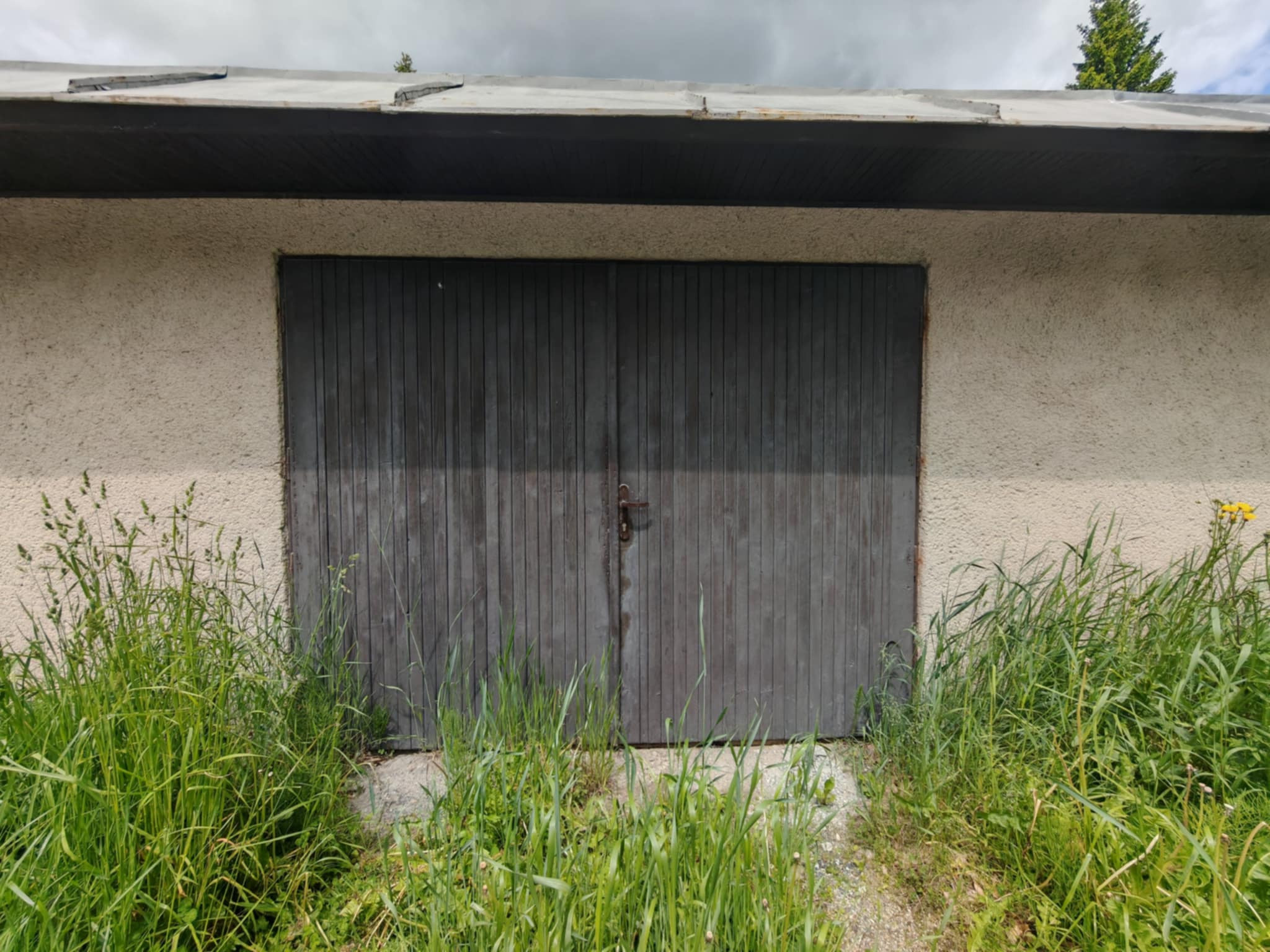 IBA U NÁS! Dvoj - garáž v Oravskej Lesnej s pozemkom