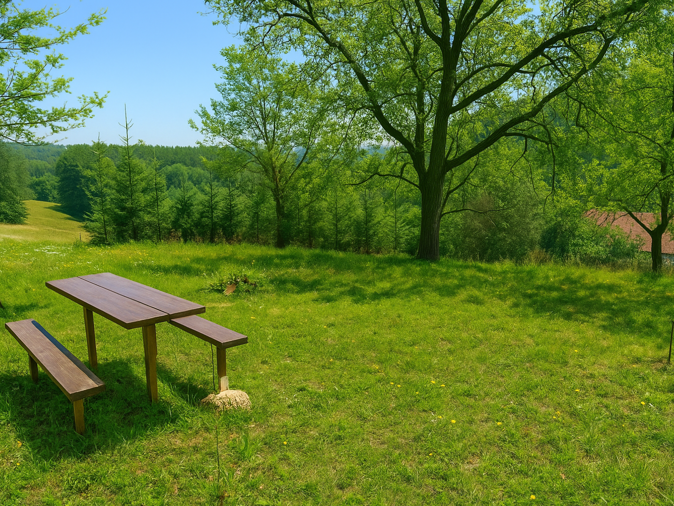 Stavebný pozemok pod lesom na predaj - Haluzice pri N.Meste