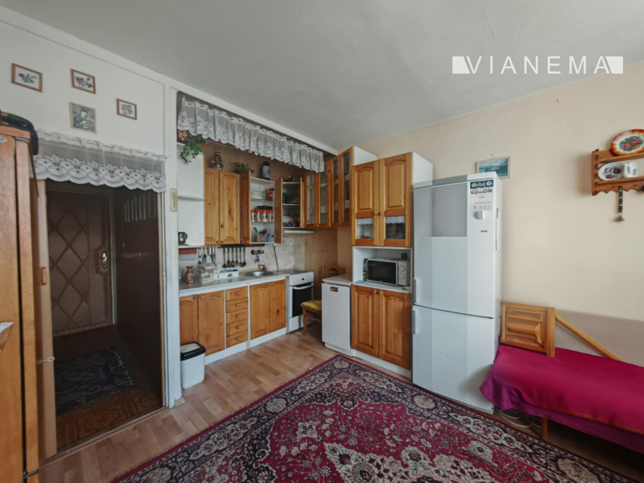 IBA U NÁS! Väčší 1i byt v Tvrdošíne – Sídlisko Medvedzie!