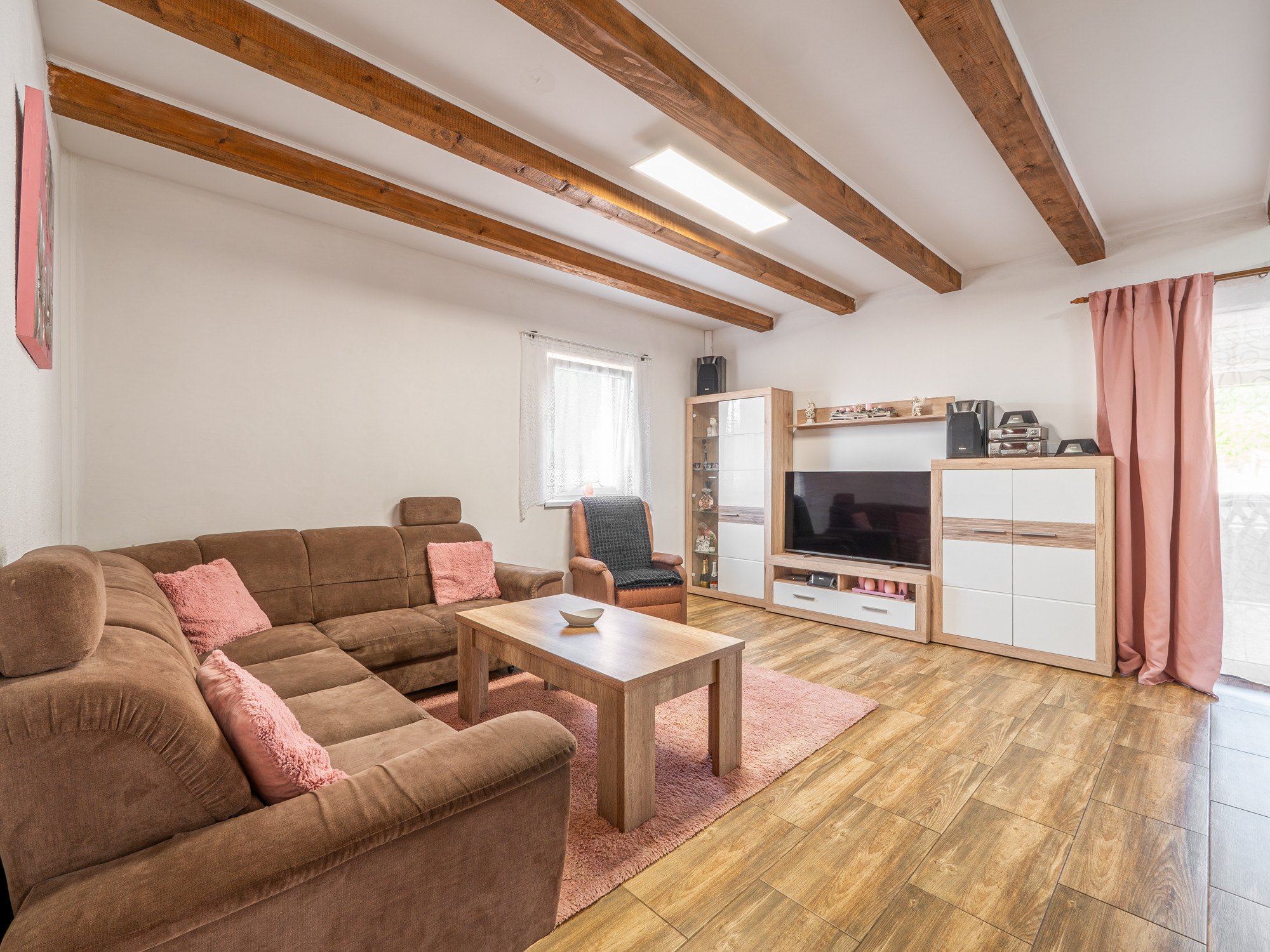 IBA U NÁS! Nádherný rodinný dom v obci Geča, Košice-okolie