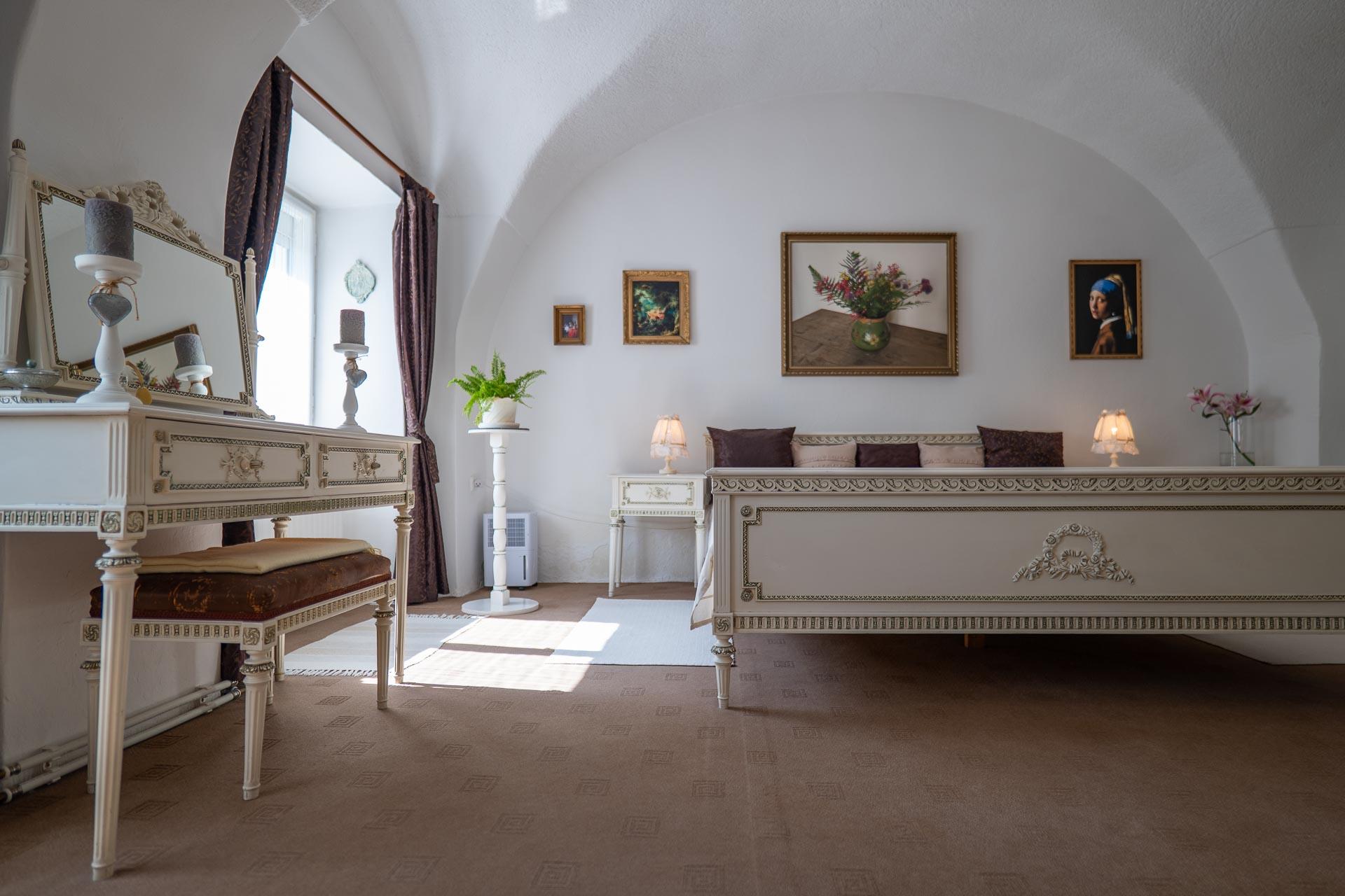 IBA U NÁS: Na predaj rodinný dom Svätý Jur – záhrada, garáž, pivnica