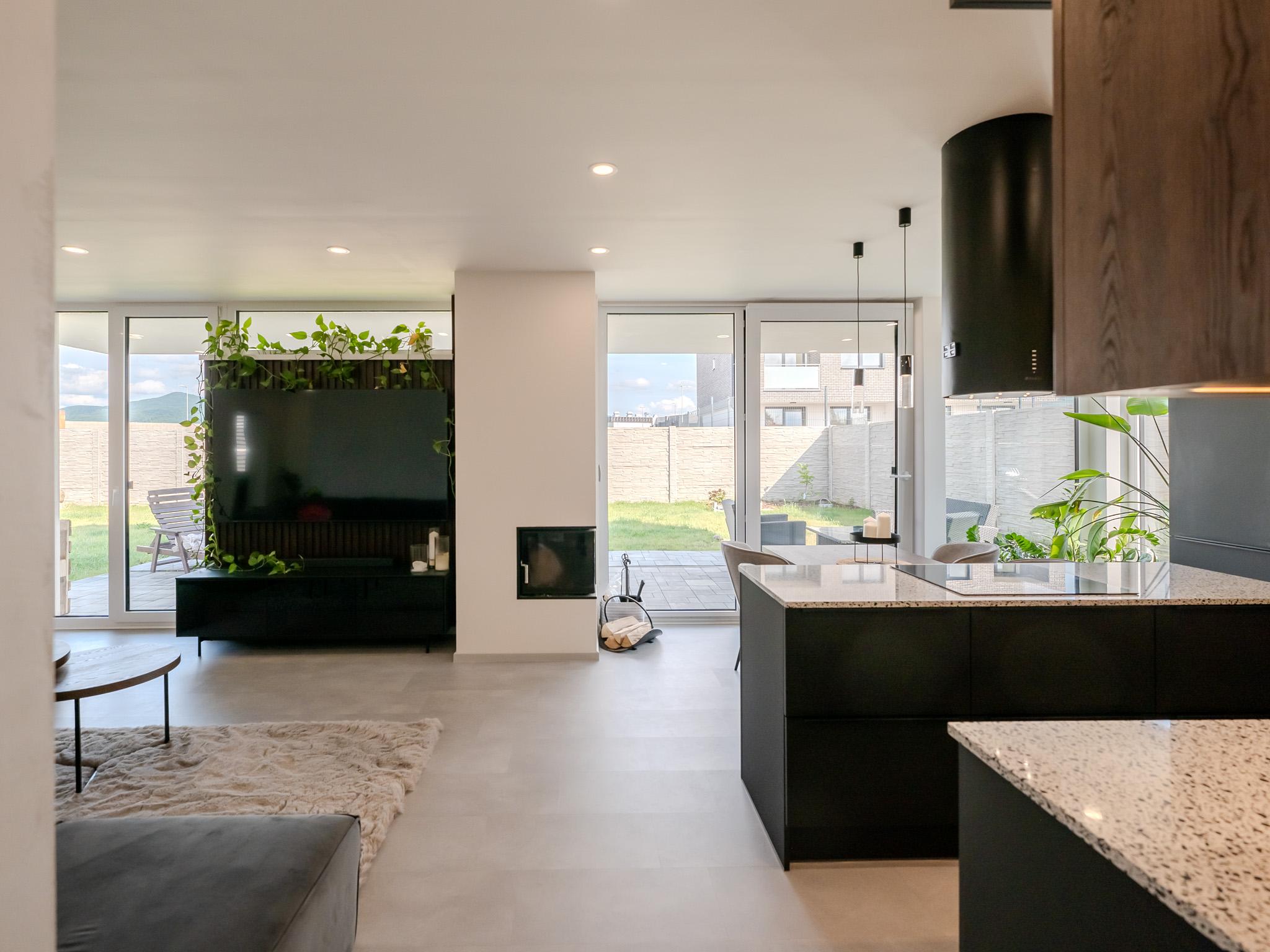 IBA U NÁS!Na predaj 4i rodinný dom, 588m2, Trenčianská Turná