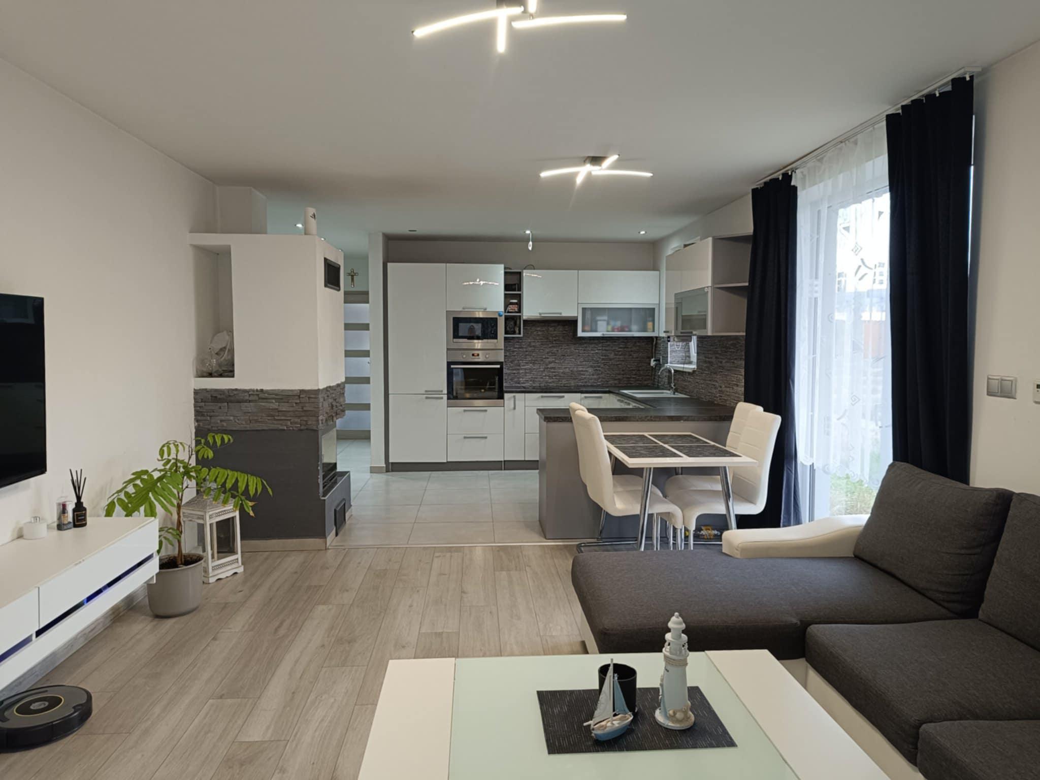 IBA U NÁS! Rodinný dom na predaj v obci Rudinská, KNM, 494m2