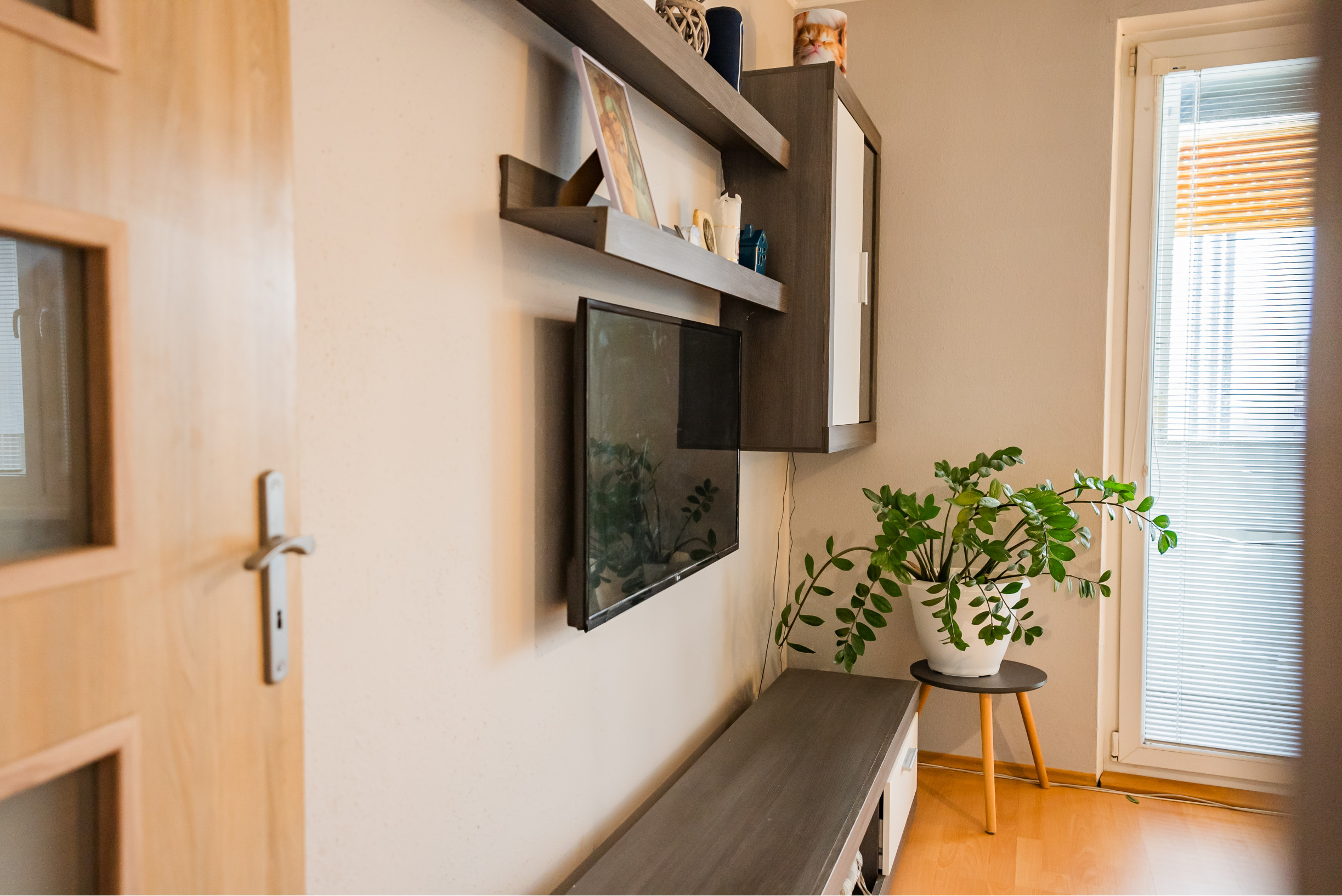 IBA U NÁS ! Priestranný 3i byt, 70m2, Trenčín, Hollého ul.