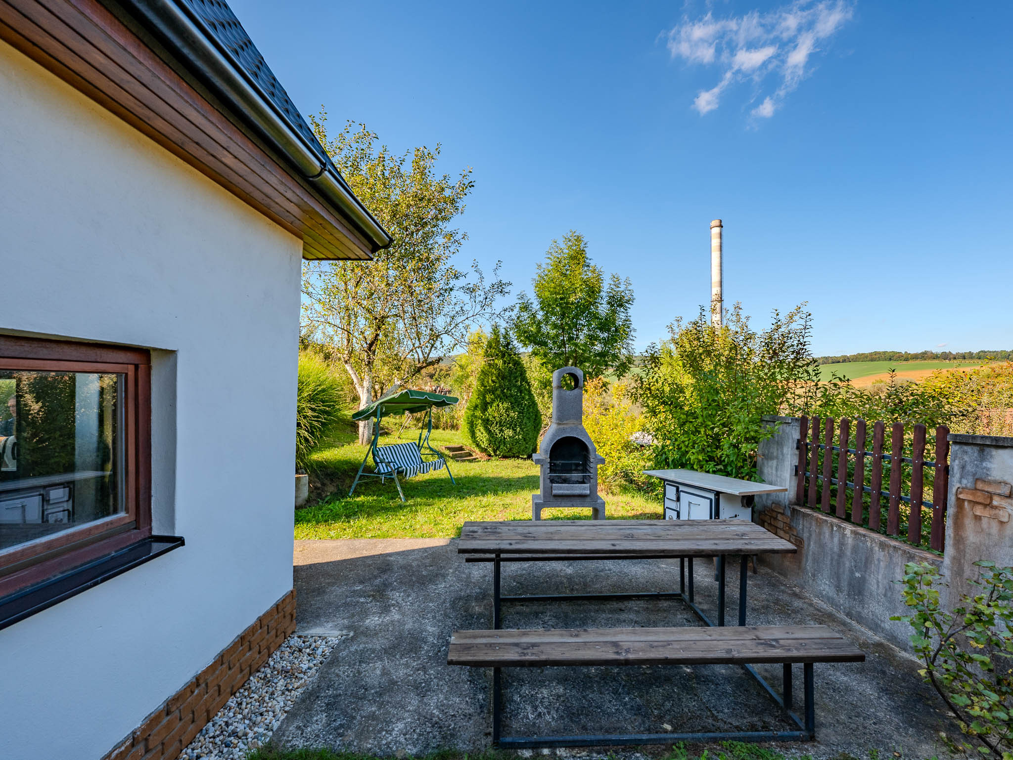 IBA U NÁS! Na predaj CHATA novostavba Trenčín Chrásť, 448 m2