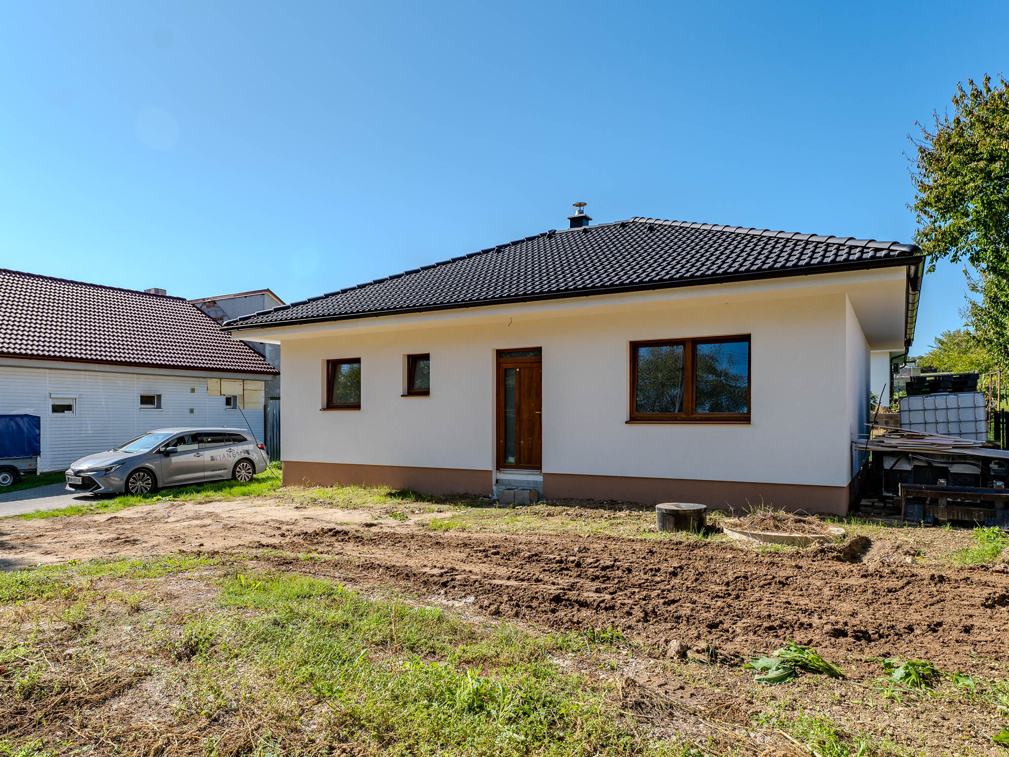 IBA U NÁS! Na predaj 3i novostavba, Pečenany, 585m2, BNB