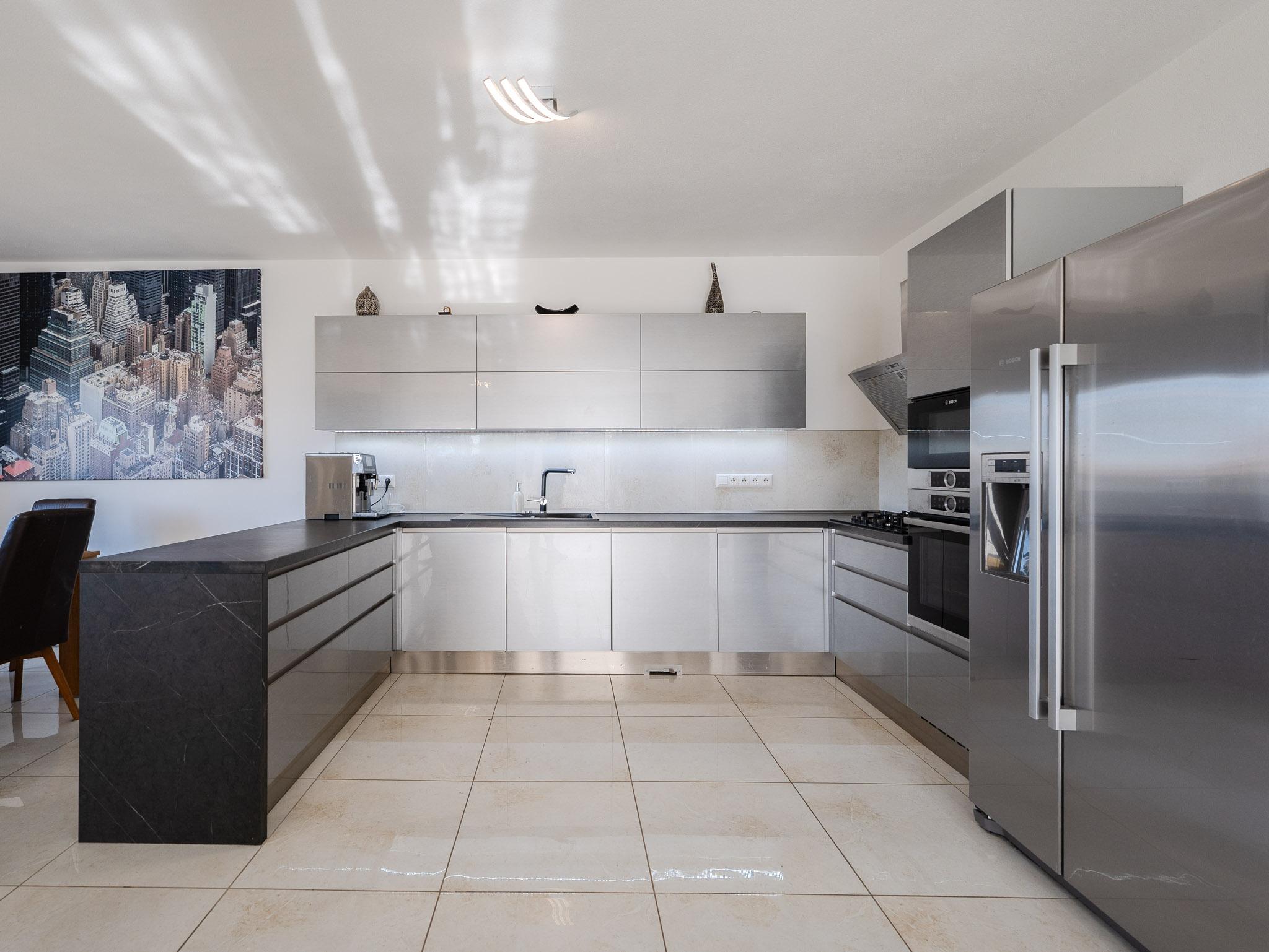 IBA U NÁS! Na predaj 5i veľkorysý dom, Zamarovce, okres TN