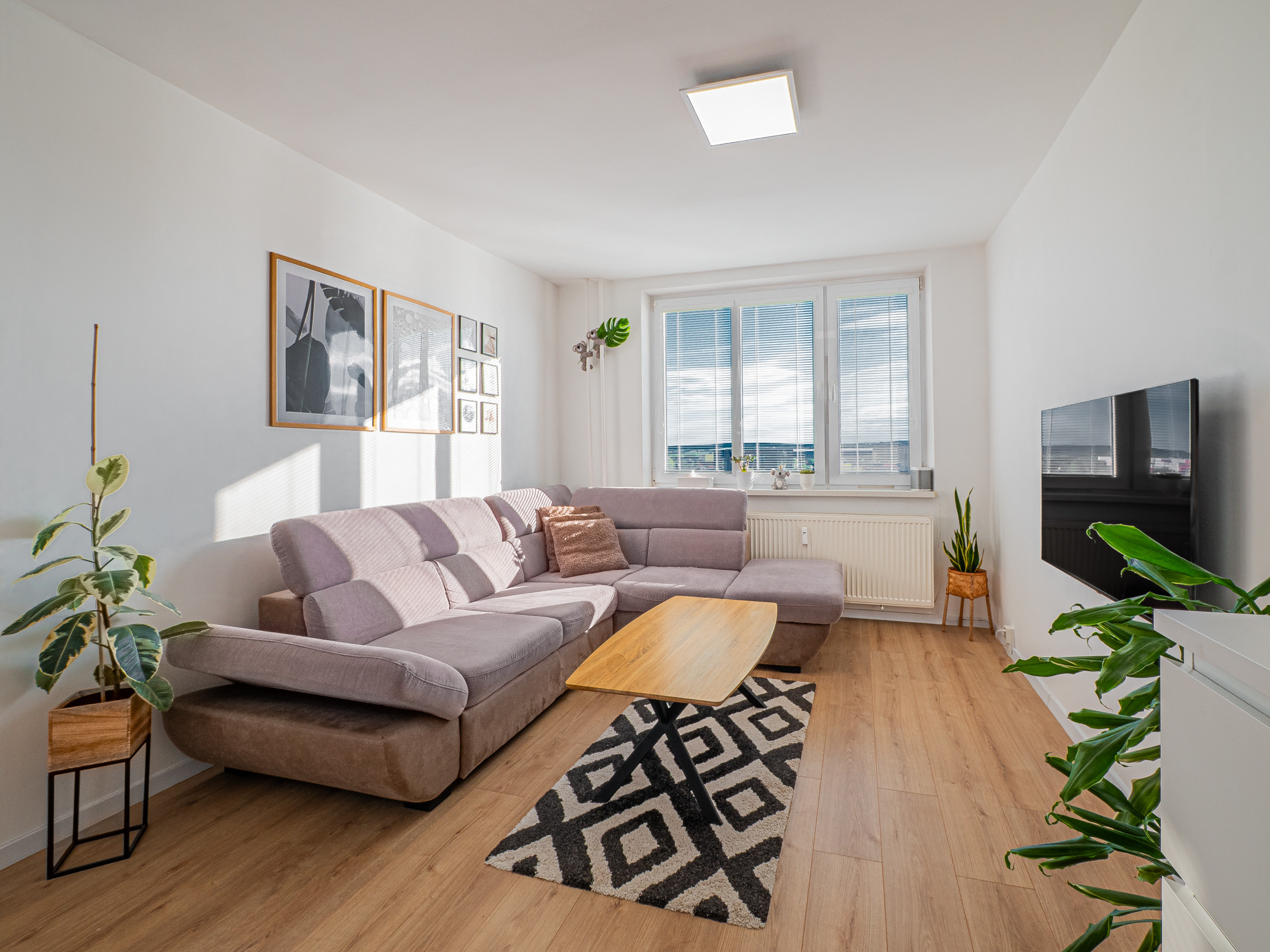 REZERVOVANÉ! Na prenájom 2 izbový byt, Ostravská, Košice Juh