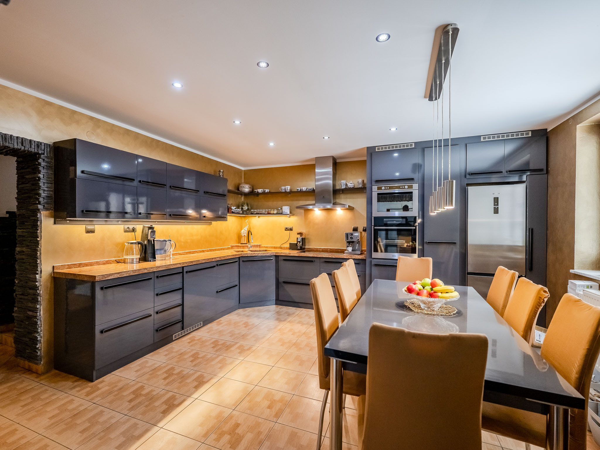 IBA U NÁS! Na predaj 6i rodinný dom v Čadci, 473m2