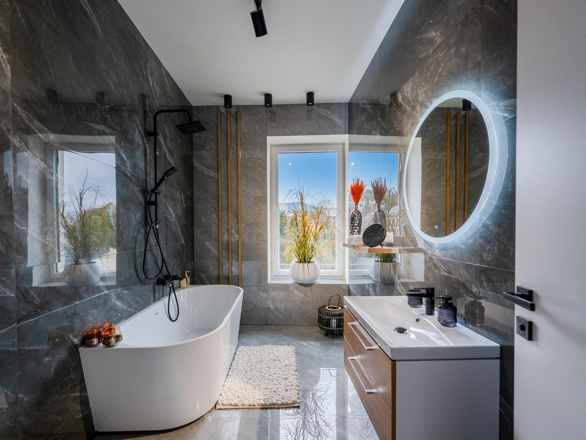 IBA U NÁS! Na predaj 3i štýlový byt v centre Čadce, 202m2